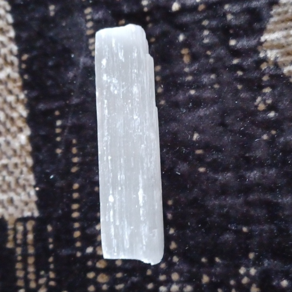4/$40 Rectangular White & Clear Crystal - Gemstone